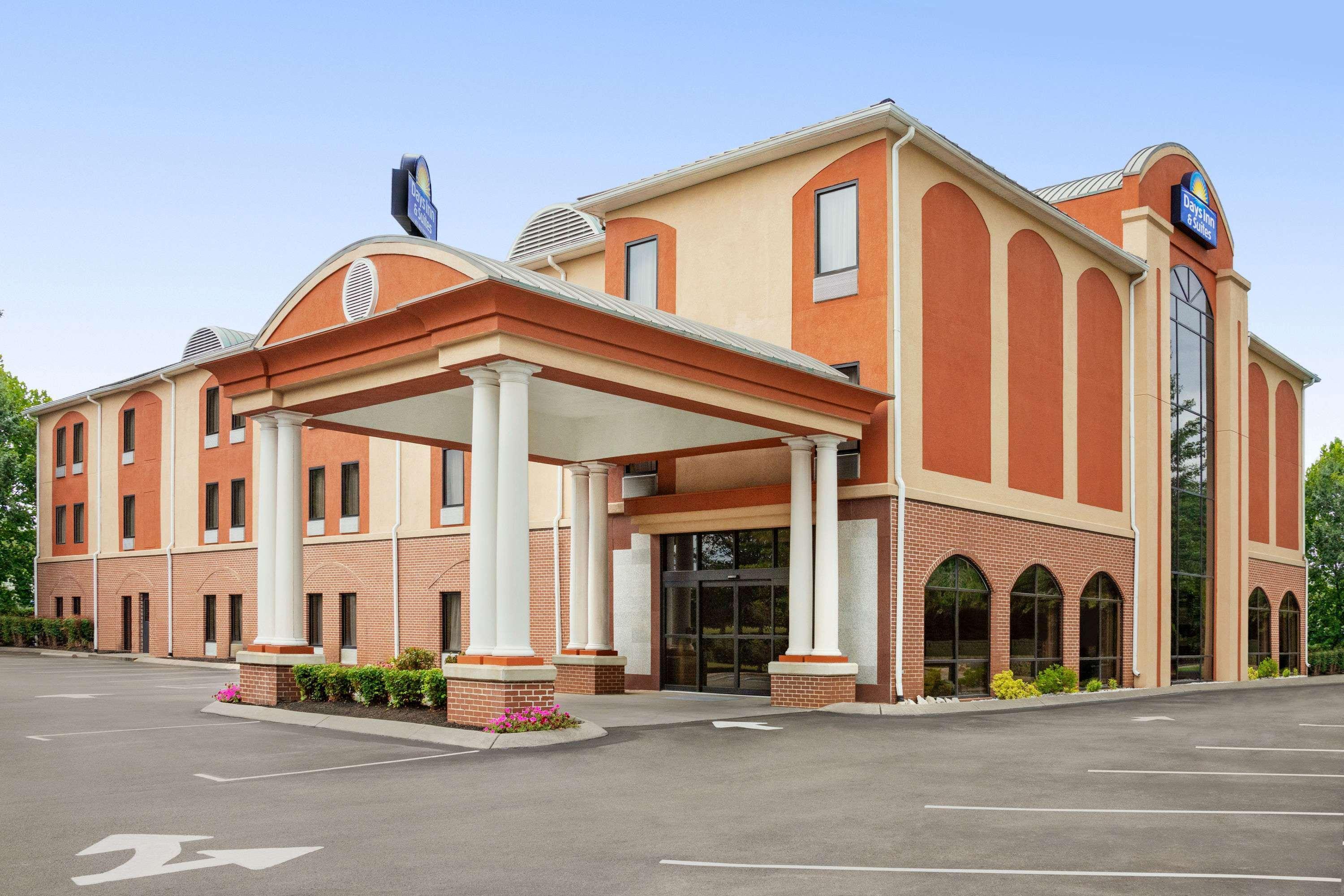 Days Inn & Suites By Wyndham Murfreesboro Exteriör bild