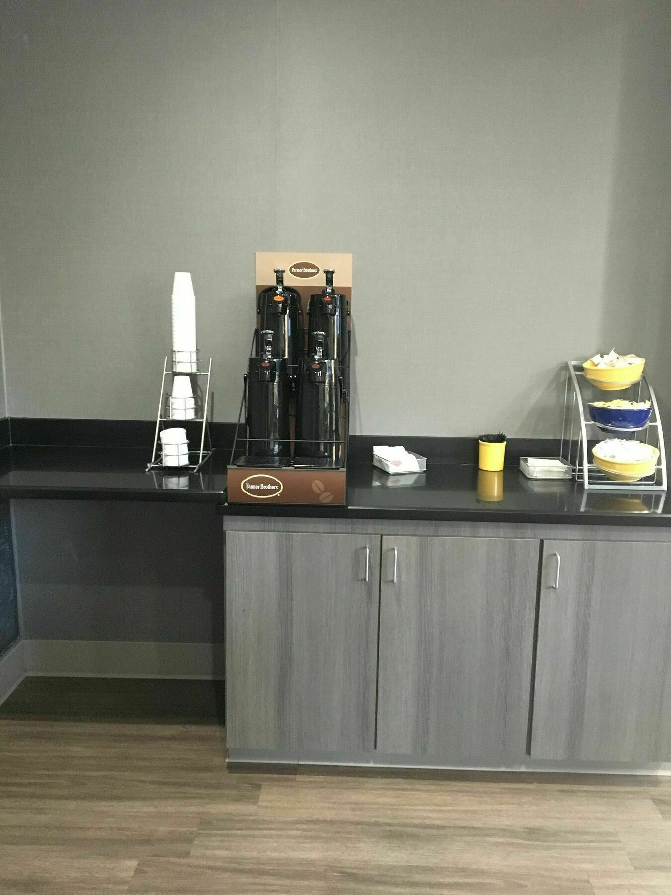 Days Inn & Suites By Wyndham Murfreesboro Exteriör bild